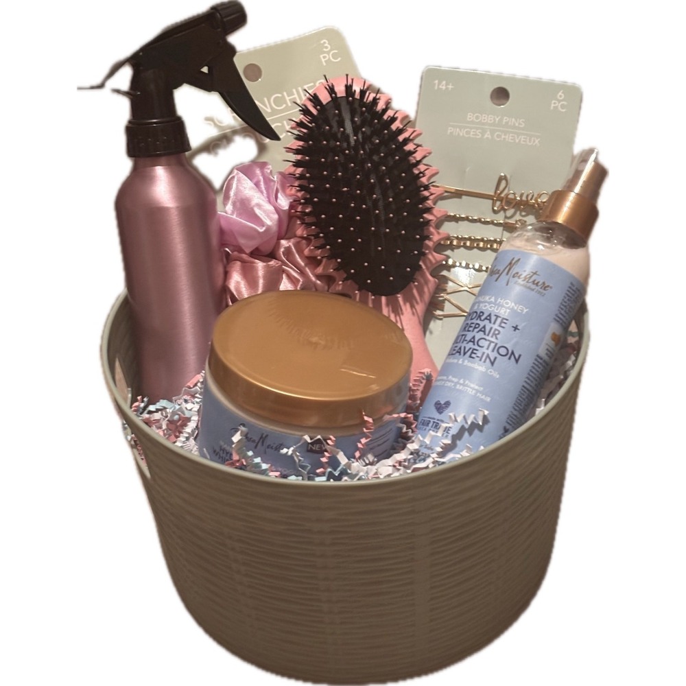 ✨ Ultimate Curly Hair Gift Basket - SheaMoisture & Styling Kit
